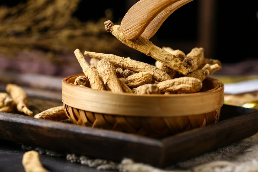 入秋三分虚,进补正当时,加拿大进口西洋参,煲汤丢几根,滋补一家人~_新